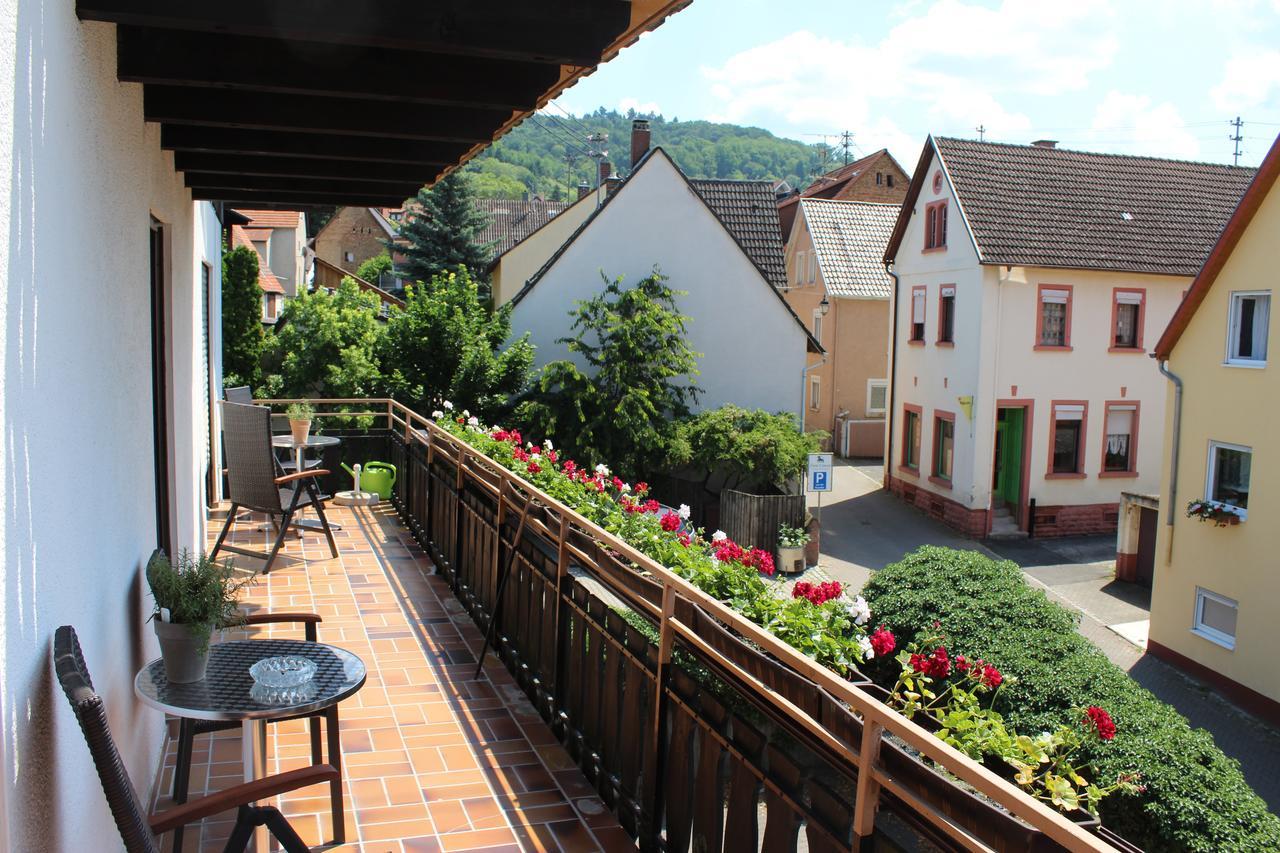 Gasthof Und Pension Zum Loewen Hirschberg an der Bergstrasse Exterior photo